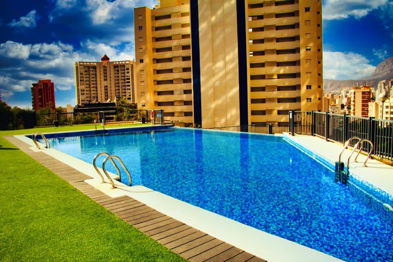 Beautiful Apartment Near Beach With Panoramic Sea-View Бенідорм Екстер'єр фото