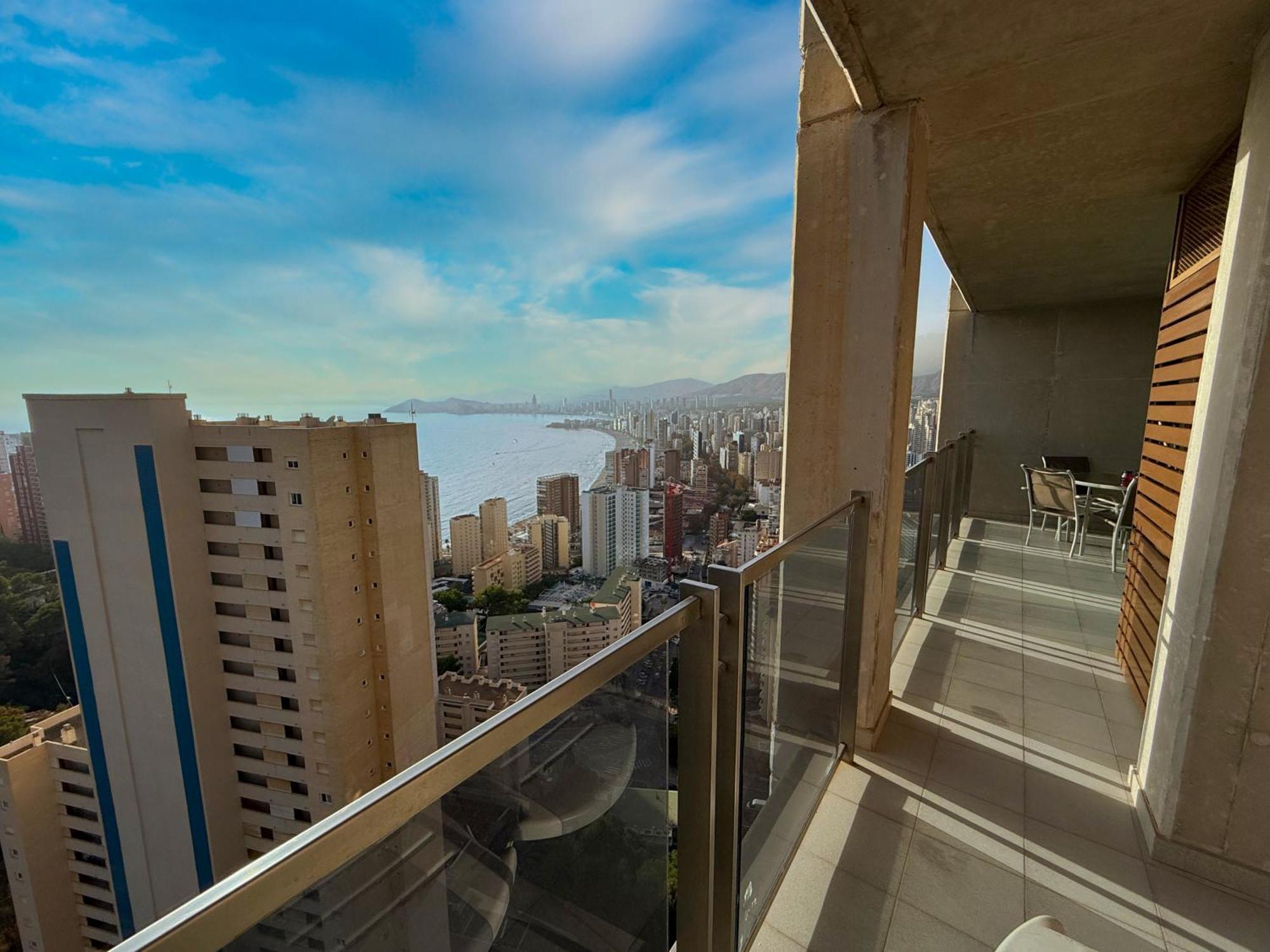 Beautiful Apartment Near Beach With Panoramic Sea-View Бенідорм Екстер'єр фото